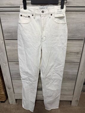Abercrombie & Fitch White High-Rise Straight Jeans